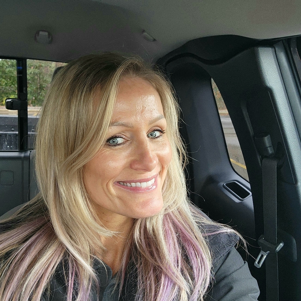 Meet your Posher, Sharon